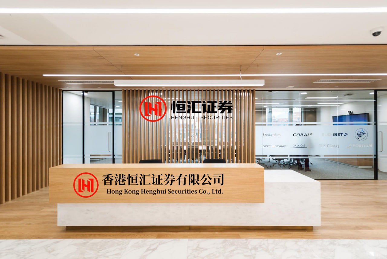 信康配资 救援一线丨孩童被卡排水管道内 晴隆消防20分钟紧急破拆